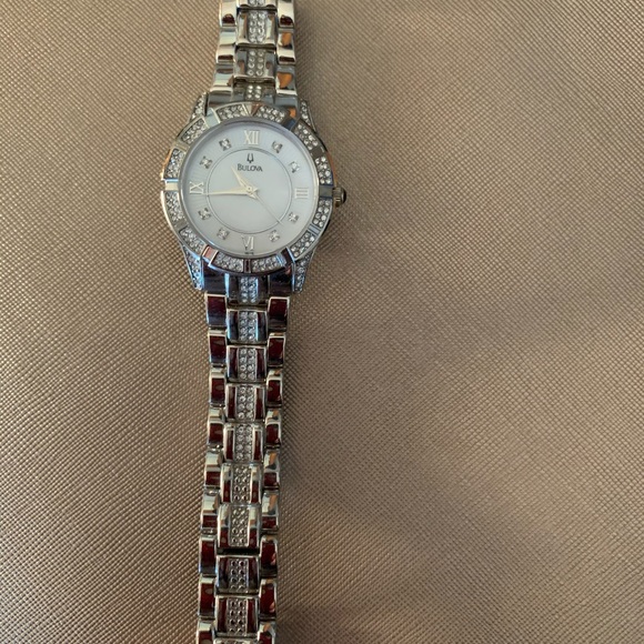 Bulova watch - - Picture 1 of 1